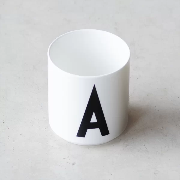 ASMENINIS PORCELIANO PUODELIS A-Z (BALTAS) ASMENINIS PORCELIANO PUODELIS A-Z (BALTAS)