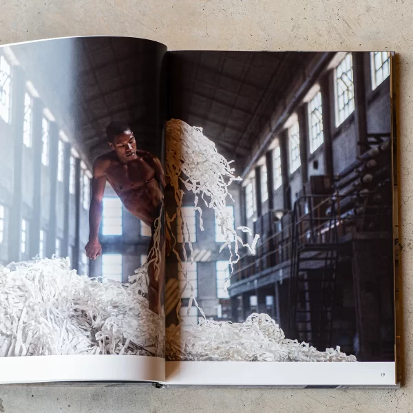 KNYGA | ALBUMAS THE SEXIEST PAPER ON EARTH RENOVA II - BODY, MOVEMENT, FREEDOM Albumas RENOVA II – KŪNAS, JUDESYS, LAISVĖ… Esame fabrike, kuris amžiams pakeitė mūsų požiūrį į tualetinio...