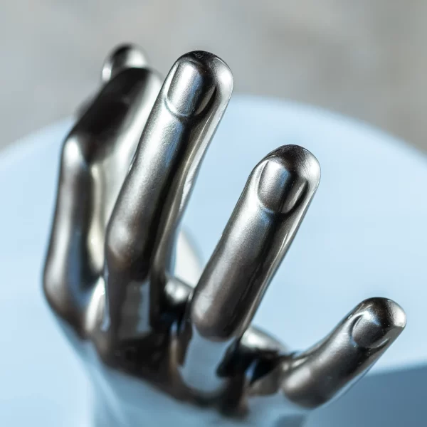 Skulptūra OK | 'ok' Resin Sculpture Skulptūra OK | 'ok' Resin Sculpture