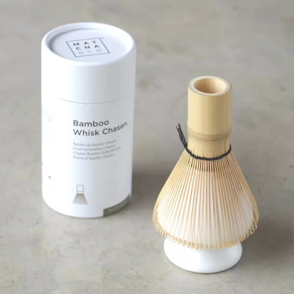 Chasen Tradicinė Bambukinė Šluotelė | Chasen Traditional Bamboo Whisk Bambuko matcha šluotelė arba „chasen“ su 100 dantelių yra tradicinis japoniškas aksesuaras, naudojamas žaliajai matcha...