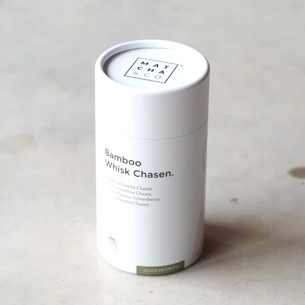 Chasen Tradicinė Bambukinė Šluotelė | Chasen Traditional Bamboo Whisk Bambuko matcha šluotelė arba „chasen“ su 100 dantelių yra tradicinis japoniškas aksesuaras, naudojamas žaliajai matcha...