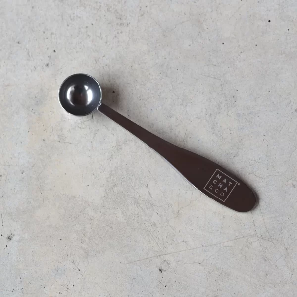 Būtinas ruošiant matcha arbatą.