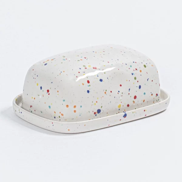 New Party Sviestinė | New Party Butter Dish Paverskite savo įprastą kavos staliuką nepaprasta kūrybiškumo ir unikalumo drobe su naujuoju sviesto vakarėliu.