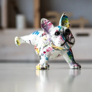 Dekoratyvinė figūrėlė „Splash Bulldog“ įkūnija žaismingą Pop Art stilių, paverčiant bet kokią erdvę gyvybingu reginiu.