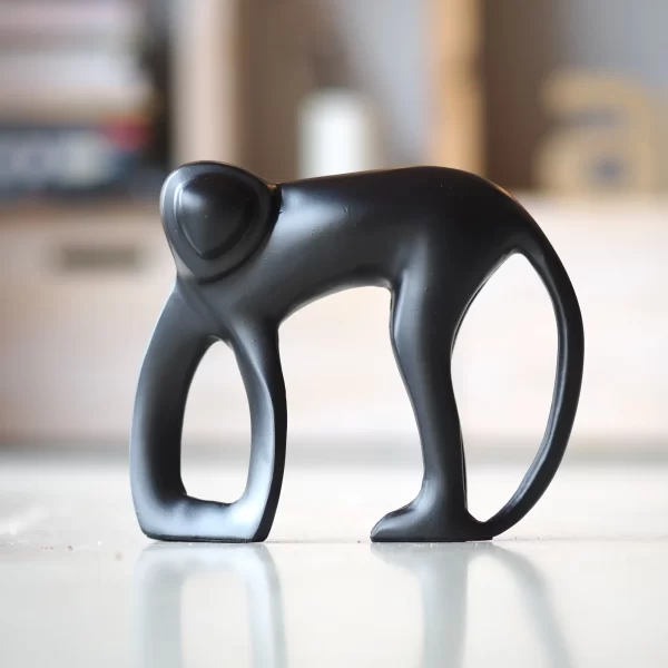 Statula „Beždžionė“ - Juoda | Statue Monkey - Black Dekoratyvinė „Present Time“ figūrėlė MONKEY?