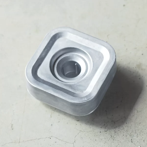 Ettan Candle Holder – Natural Aluminum Ettan Candle Holder - Natural Aluminum