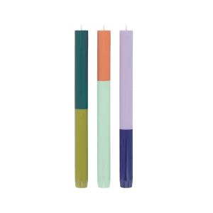 Dėl šių žvakių tiesiog užsidegsite iš vidaus: spalvingos ilgosios žvakės su color-blocking dizainu liejamos rankomis, vaško...