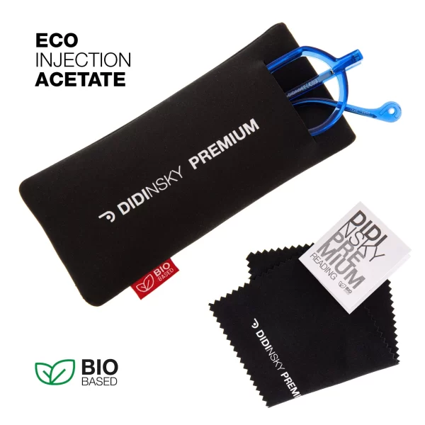 DiGreco skaitymo akiniai +1.5, mėlyni | DiGreco Reading Glasses +1.5 (Bio) DiGreco skaitymo akiniai iš naujo interpretuoja klasišką apvalią formą su drąsiu geometriniu dizainu.