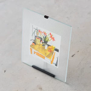Riso print KITCHEN TULIPS , Rebeka Lukošus – menininkė ir iliustruotoja.