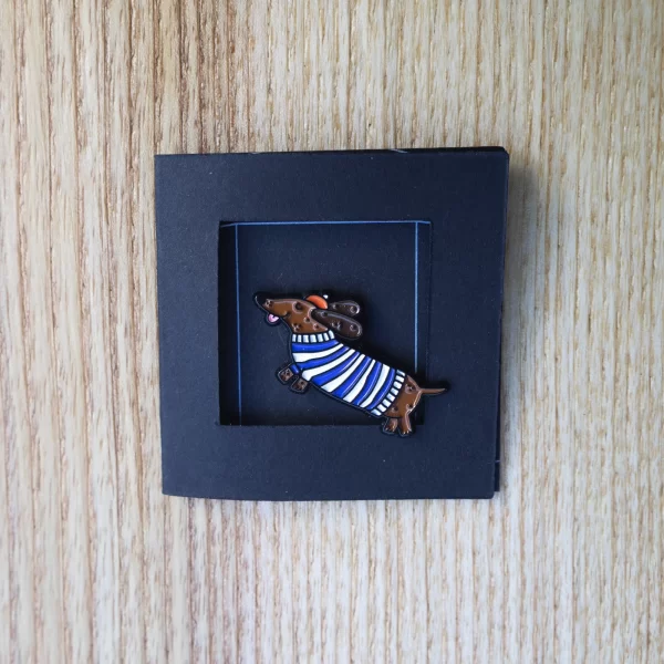 dachshund-in-a-sweater dachshund-in-a-sweater