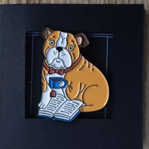 Pin Ženkliukas „Šuo” | Enamel Pin The Dog - Anglų buldogas. Kava ir knyga